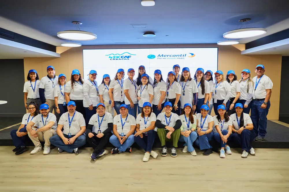 mercantil-voluntariado- Maratón CAF