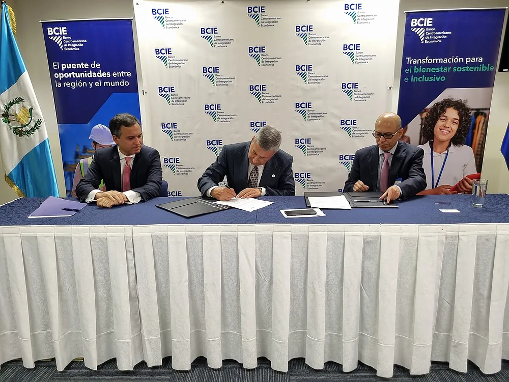 Acuerdo BCIE y Bolsa de Valores de Guatemala